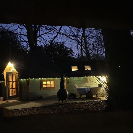 Cozy Carluke Lodge Retreat Eksteriør bilde